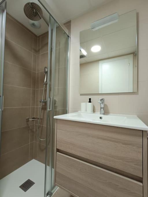 Nuevo Atico Toyo. Vistas Al Mar, Terraza, Solarium, Piscina, A/A, Wifi Y Garaje Apartman El Toyo Kültér fotó