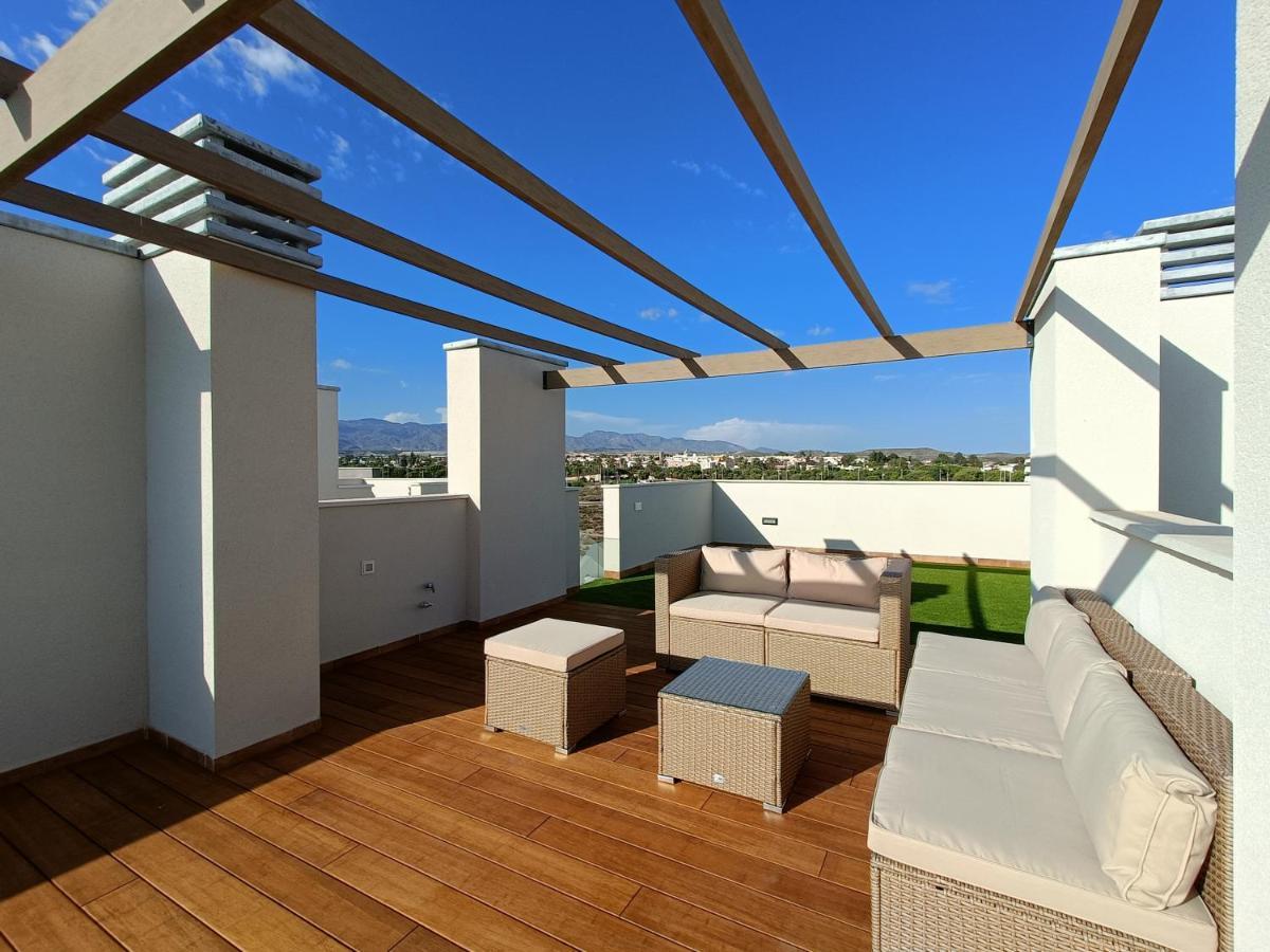 Nuevo Atico Toyo. Vistas Al Mar, Terraza, Solarium, Piscina, A/A, Wifi Y Garaje Apartman El Toyo Kültér fotó